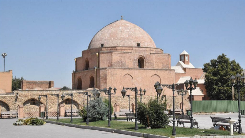 مسجد جامع اروميه همچنان در مسير جهاني شدن  موانع رفع مي شود