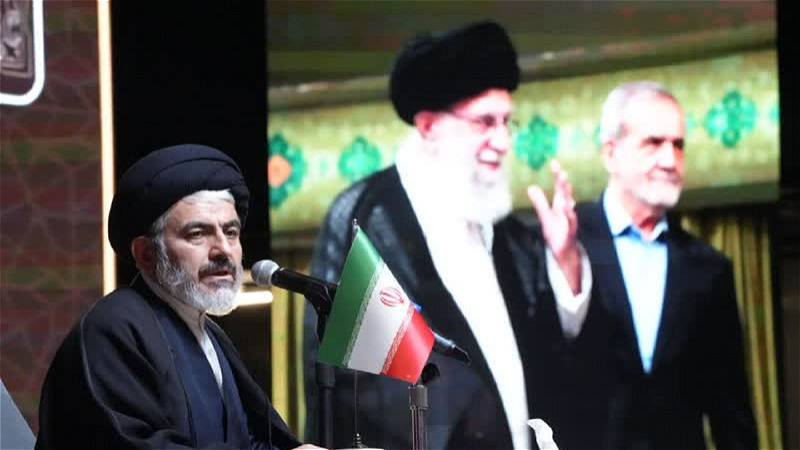  بهبود وضعيت معيشت مردم اولويت کاري مسئولان باشد