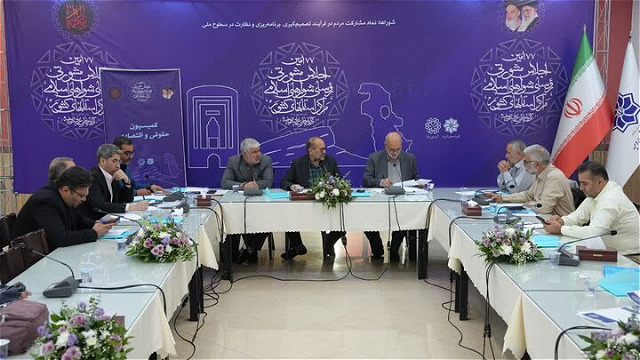 شورای اسلامی شهر باید مانند اتاق شیشه‌ای عمل کند