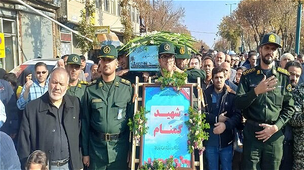 مردم آذربایجان غربی با پیکر شهدای گمنام وداع کردند