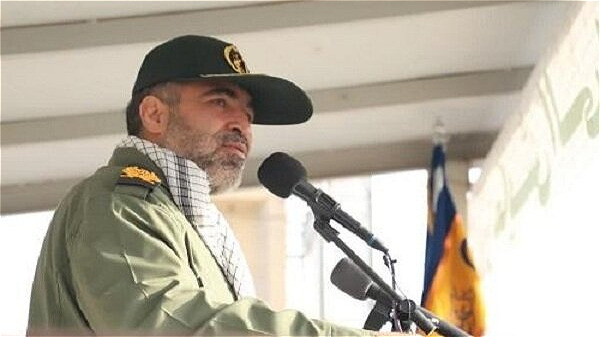 دکترين دفاعي کشور متصل به بسيج و گردان‌هاي رزمي است